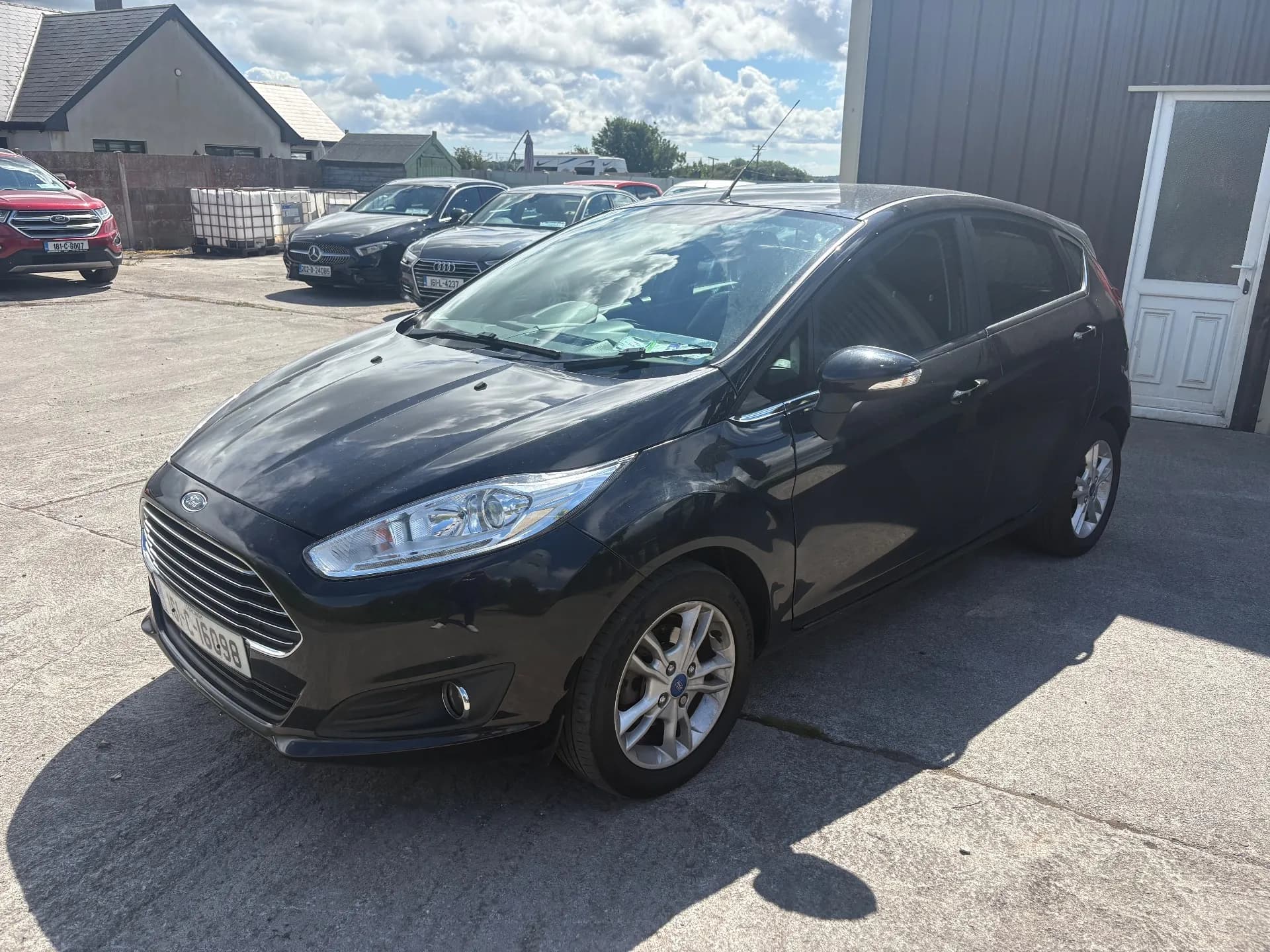 2016 FORD FIESTA photo 1