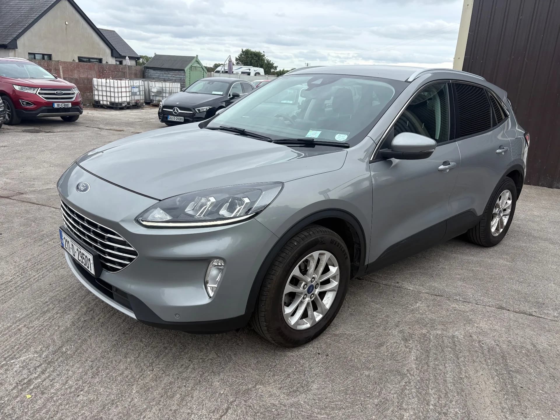 2021 FORD KUGA photo 1